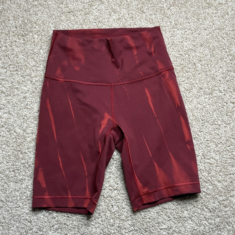 Lululemon Wunder Train High-Rise Short 8"